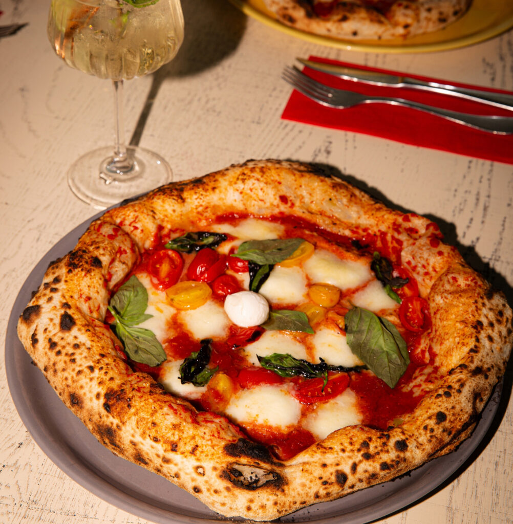 Klassische Pizza